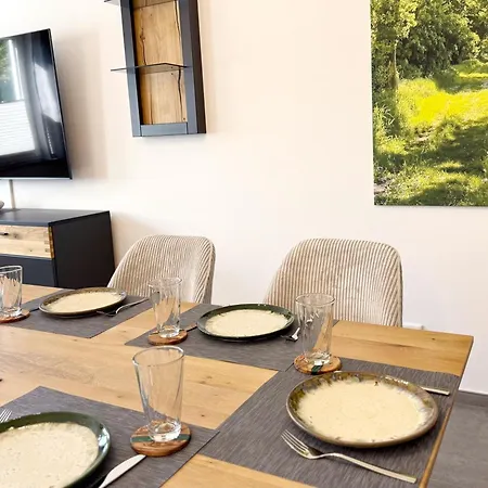 Ferienwohnung-karwe Apartment *